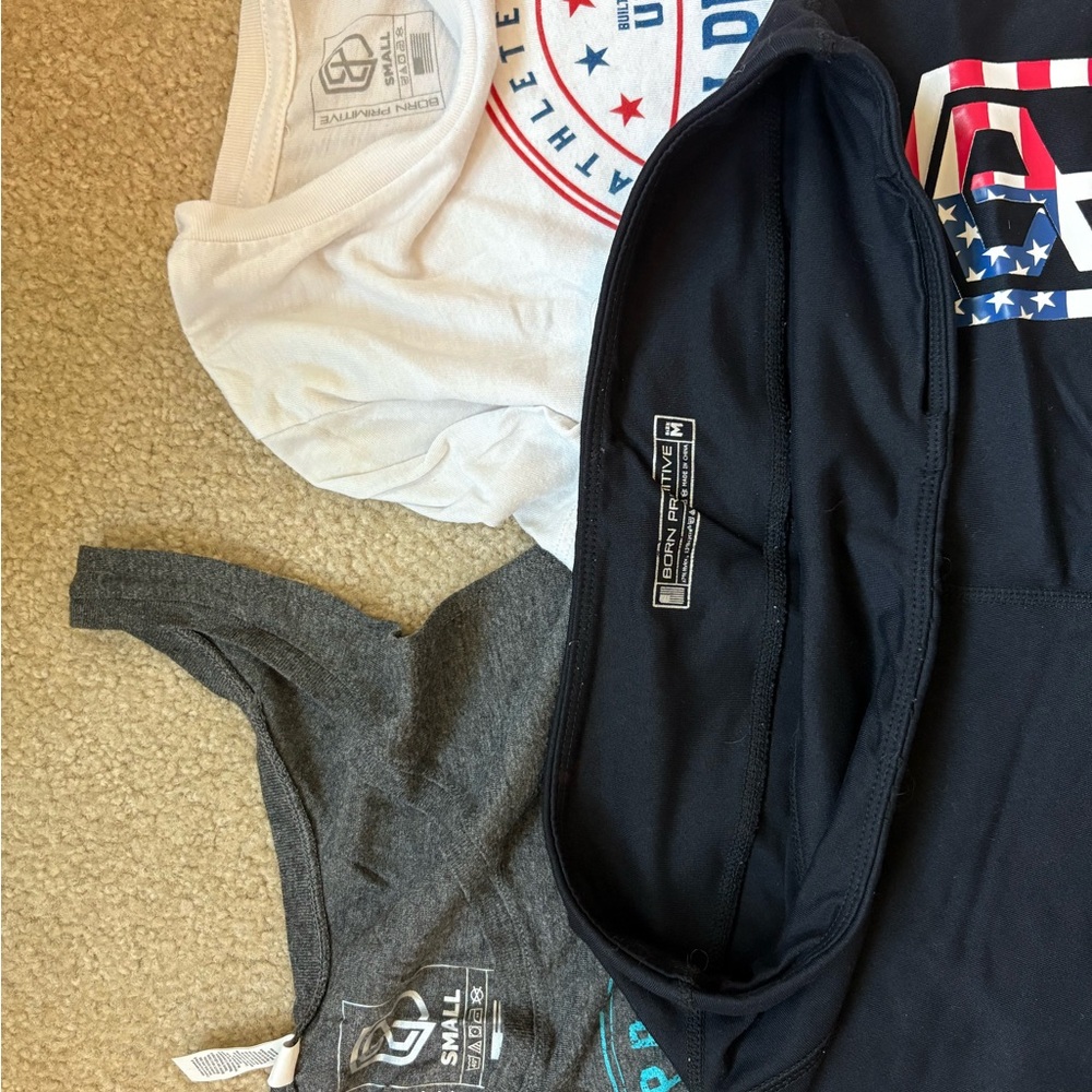 Born Primitive bundle - 2 crop tops and shorts - Picture 2 of 2